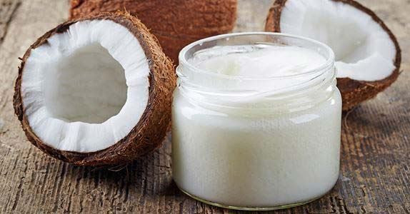 Coconut Oil: The miracle oil you should be using